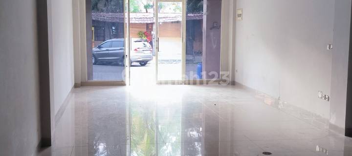 Ready-to-Use Commercial Shop House in Bustling Galaxy, South Bekasi 1