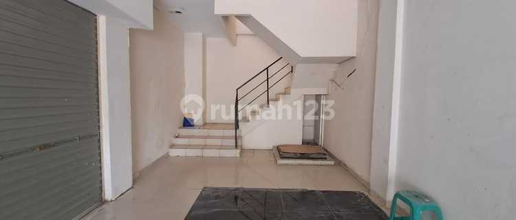Commercial shop house ready for profit in Duta Harapan Bekasi housing. 1
