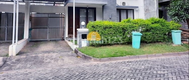 For Rent Furnished House in Graha Estetika Housing near Undip 1