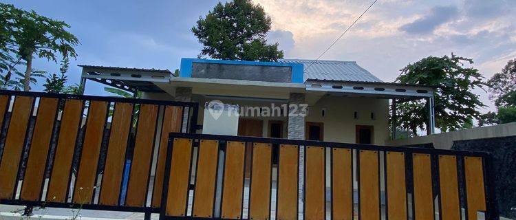 Rumah di Gunungpati Lingkungan Sejuk Dan Asri, Siap Huni 1