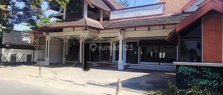 Ruang Usaha Gedung Strategis Di Mantrijeron Kota Yogyakarta 1