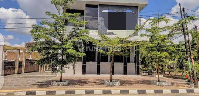 Gedung 2 Lantai Strategis Di Umbulharjo Dalam Kota Yogyakarta 1