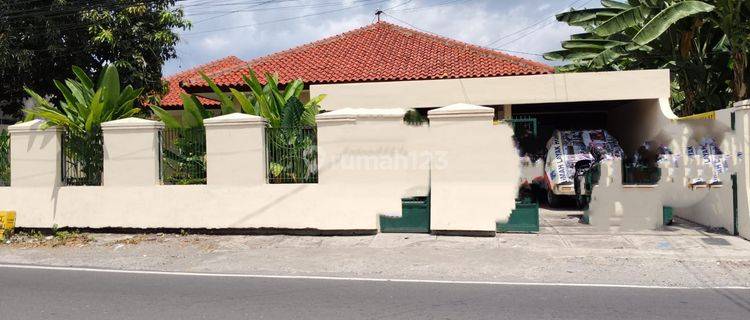 Rumah Mangku Jalan Bisa Buat Usaha Di Condong Catur Sleman Yogyakarta 1