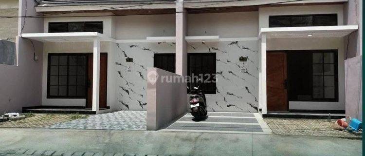 2 Unit Rumah New Puri Surya Jaya Gedangan Sidoarjo  1