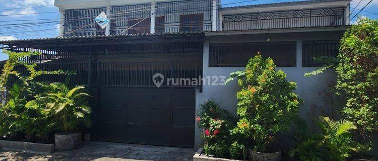 Rumah 2 Lantai Siap Huni di Area Manukan  1