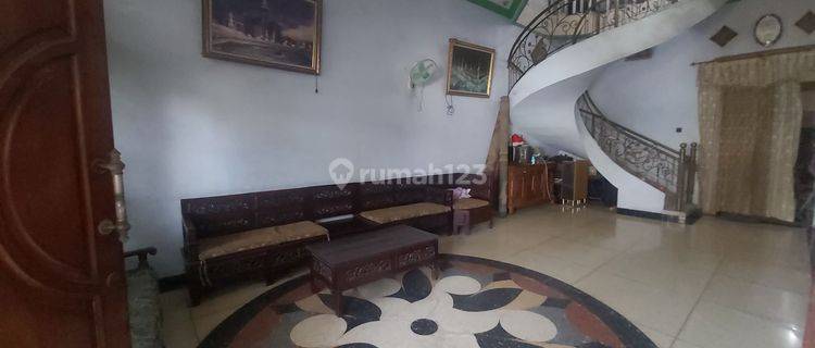 Rumah 2 Lantai di Waru Sidoarjo Dijual Cepat  1