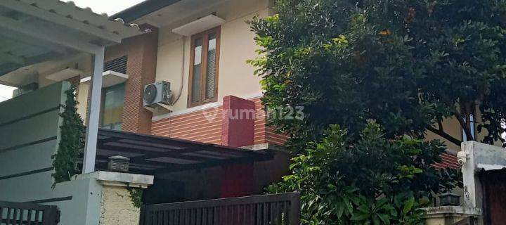 Jual segera rumah 2 lantai siap Huni dalam komplek 1