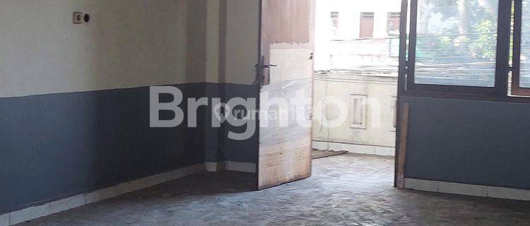 RUKO – LOKASI SUPER STRATEGIS DI BYPASS KEDIRI, TABANAN Ruko dengan lokasi premium di Jalan Bypass Kediri, Tabanan – area berkembang dengan akses mudah ke pusat bisnis, kuliner, dan perkantoran. 1