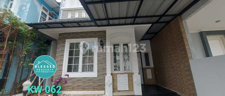 Nice Minimalist House in Kota Wisata Cibubur 1