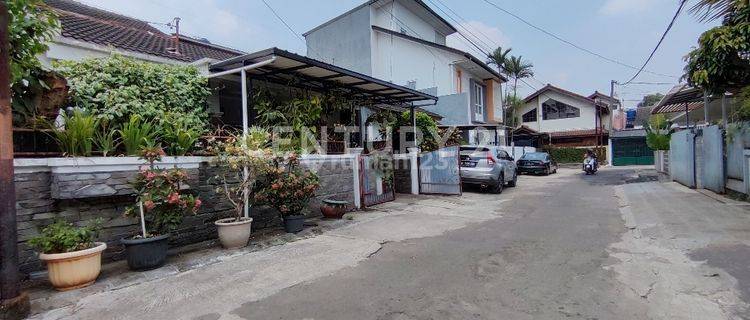 Rumah Bagus Furnished Di Kopo Permai 2,5 Kilometer Ke Toll Kopo 1