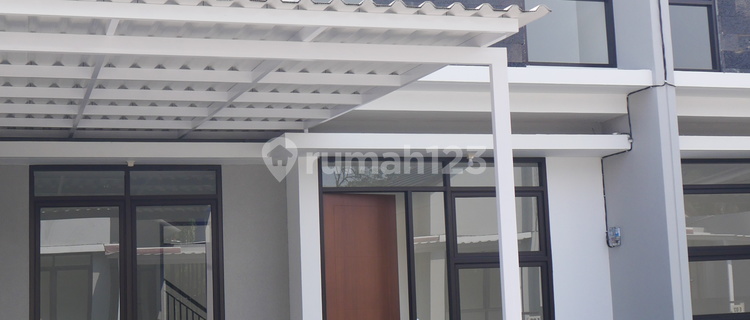 Minimalist Design 2-Story House Kolmas Regency 1