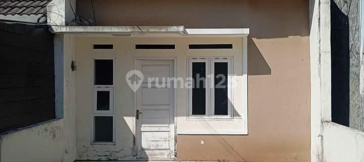 Rumah di Jl. Sekemala Komplek Griya Pratama Asri 1