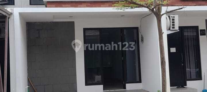 Disewakan Rumah Cluter Minimalis, Nyaman , Asri selangkah dari Graha Raya Bintaro, Tangerang Selatan 1