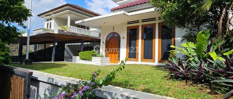 Rumah Cantik dan Asri Dekat Kebun Raya Bogor 1