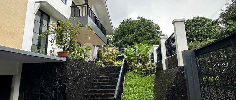 Luxury Move-in Ready House in the Elite Area of Pondok Indah 1