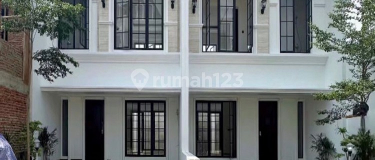 Affordable Brand New Townhouse in Mampang Kalibata, South Jakarta 1