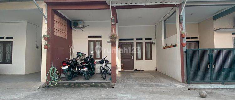 Rumah Dijual Nempel Stasiun Sudimara  1