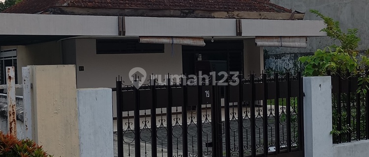 1-Story House in Jombatan Village, Jombang, East Java 1