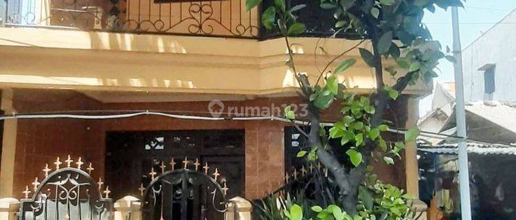 Rumah 2 Lantai di Jemursari Surabaya Selatan 1