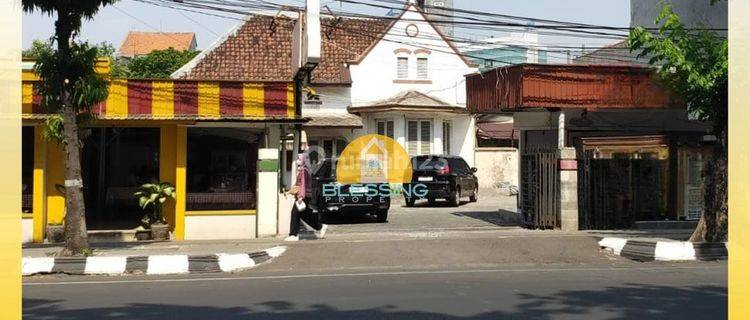 Dijual rumah bangunan lama di jalan Gajah mada tengah kota Semarang 1