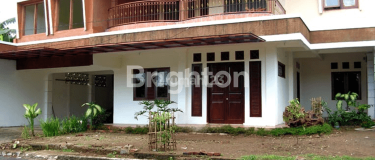 RUMAH DEKAT ALUN2 GUBERNUR SERANG, BANTEN. 1