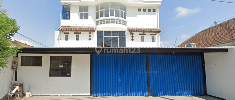 3-storey shophouse for sale located in Kuta Badung Bali 1