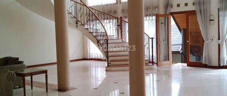 Rumah Mewah 2 lantai Cipaku Bandung 1