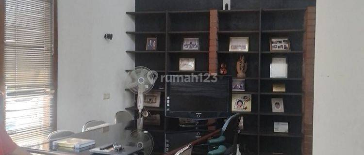 Rumah Terawat Dan Strategis Di Mainroad Diponegoto 1