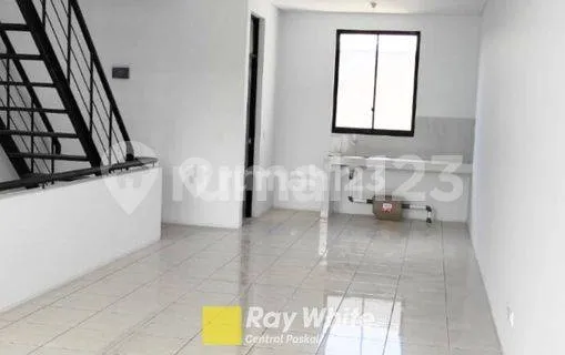 Rendeng Shop House in New Parahyangan City 1