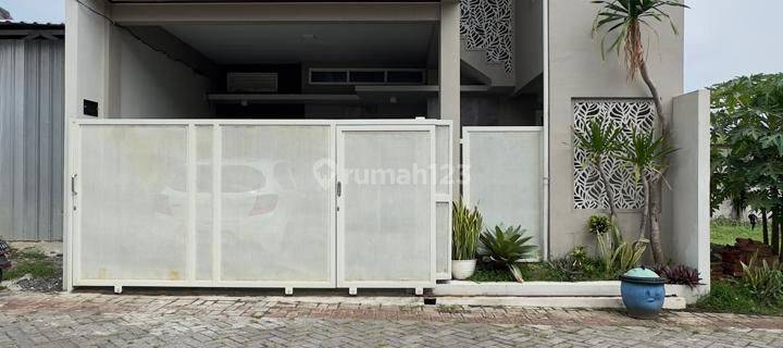 Rumah Modern 2 Lantai di Pakis, Krajan Malang 1