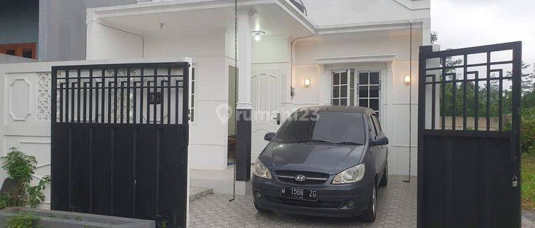 Rumah Minimalis di Jl. Haji Alwi, Banjararum Singosari Malang 1
