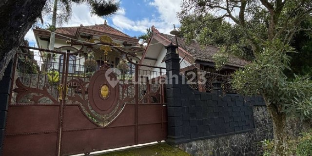 House on Raya Sumbergondo, Bumiaji, Batu 1