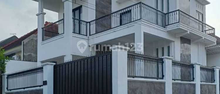 New Fully Furnished House in Kanigoro Indah Housing, Kanigoro, Blitar Regency 1