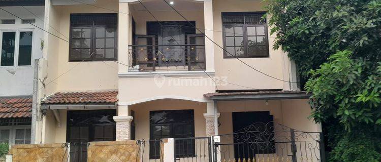 Rumah Siap Huni Disewakan Disektor 5 Bintaro Jaya Tangerang Selatan 1