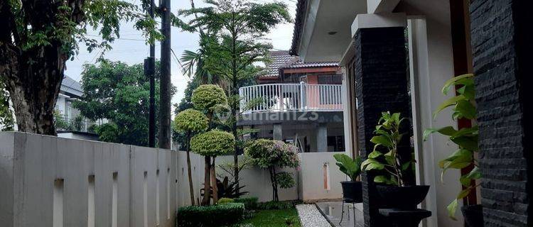 Rumah Hoek di Bintaro Sektor 9 Tangerang Selatan 1