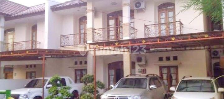 Rumah Cluster Mewah Strategis Fekat Tol Jatiwaringin Bekasi 1