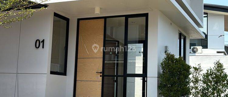 Disewakan Rumah Kosongan di Cluster Uptown Lokasi Rumah Mudah di Akses  1