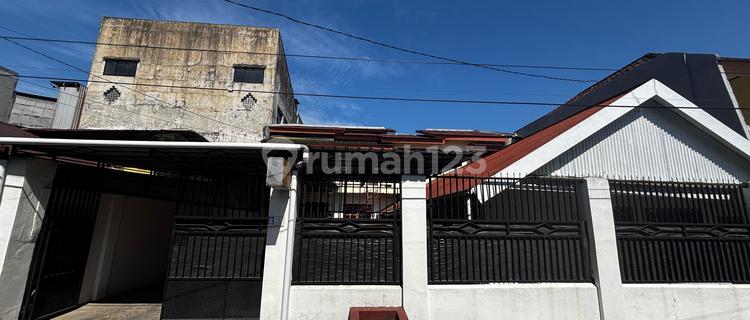 Dijual Rumah Siap Huni, Full Furnish di Jl. Sungai Saddang - Kota Makassar 1