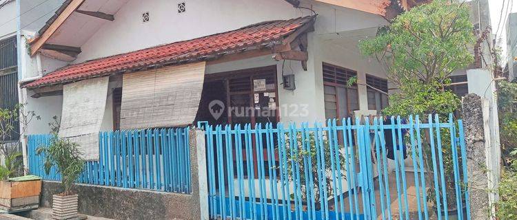 Rumah 1½ Lt Dekat Mall Roxy Mas & RS Sumber Waras di Jln Setia Kawan , Duri Pulo 1