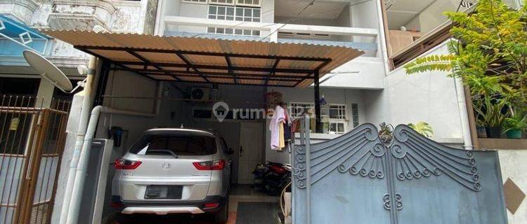 Rumah 2 Lt Nyaman Di Tomang Dlm Kompleks. Harga bagus. Dekat Pusat Bisnis & Mall