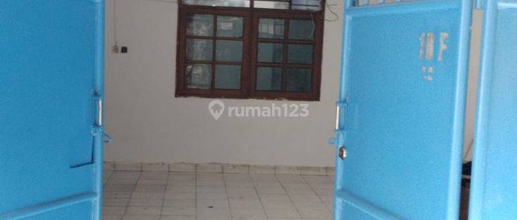 Disewa.rumah.3.lantai.jl.songsi.dalam Jakbar 1