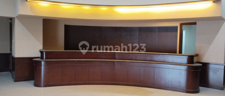 Commercial Building in Central Semarang, Main Road, Ample Parking 1