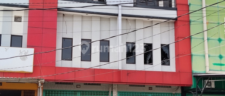 3-Story Shophouse in Solo Baru, Ready to Use, Busy Area, 3 Units Available. 1