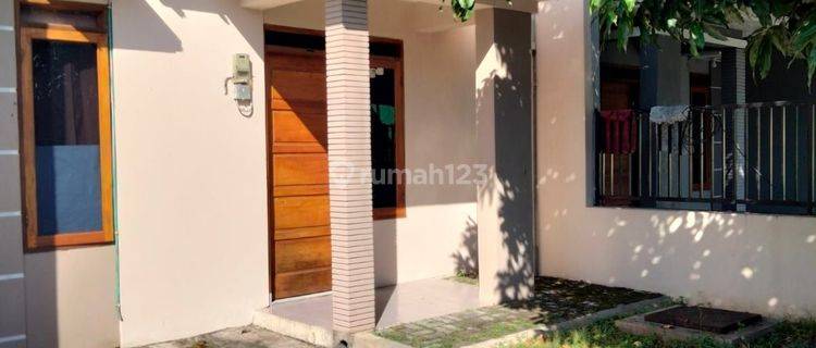 Rumah Bagus Siap Huni Di Perum Beruang Mas Gayamsari Furnished 1