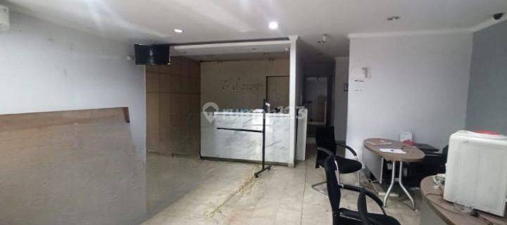 Ruko 3 Lantai Lokasi Strategis Di Kemang NR0012 1