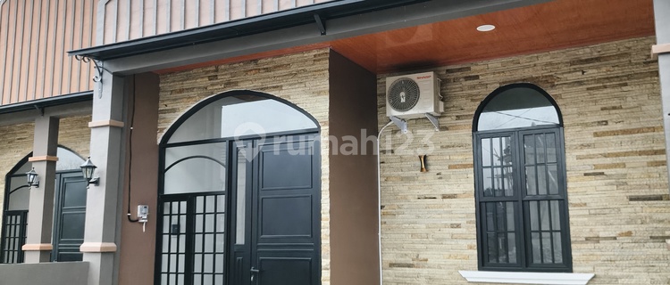 For Sale: Ready-to-Live-in House in the Umdip Area, Tembalang 1