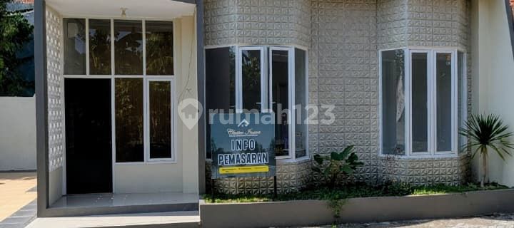 Ready-to-Occupy Flood-Free House in Pedurungan 1