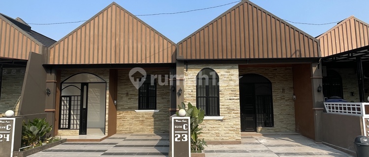 European Modern Design Ready-to-Occupy House in Tembalang 1