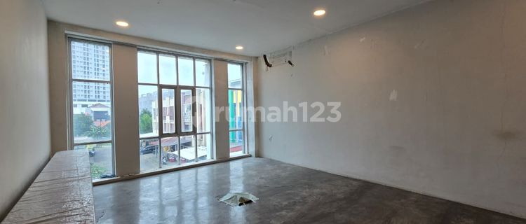 Ready-to-Use Strategic Office Near Tangcity, Modern Land Tangerang 1