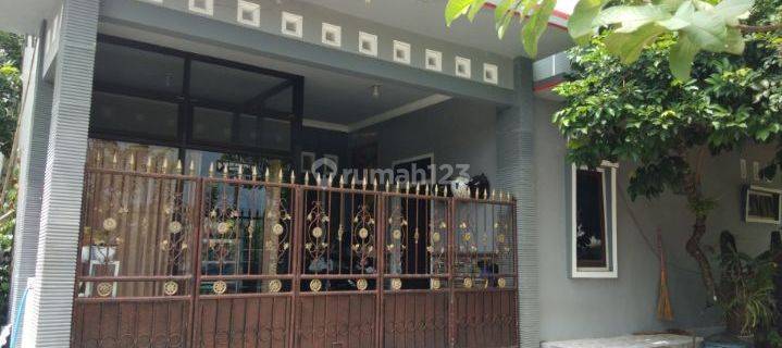 Rumah Bagus SHM hadap Utara Murah Renovasi Total Siap Huni 1